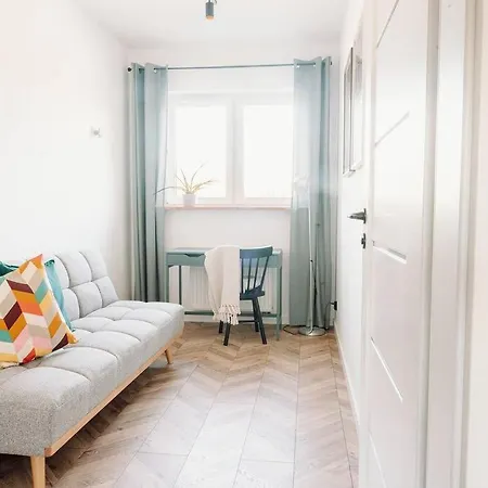 New Comfy Place By The Old Town