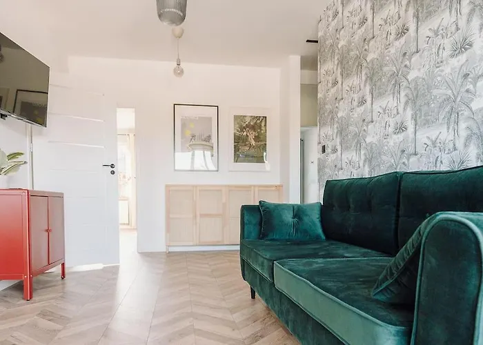 New Comfy Place By The Old Town